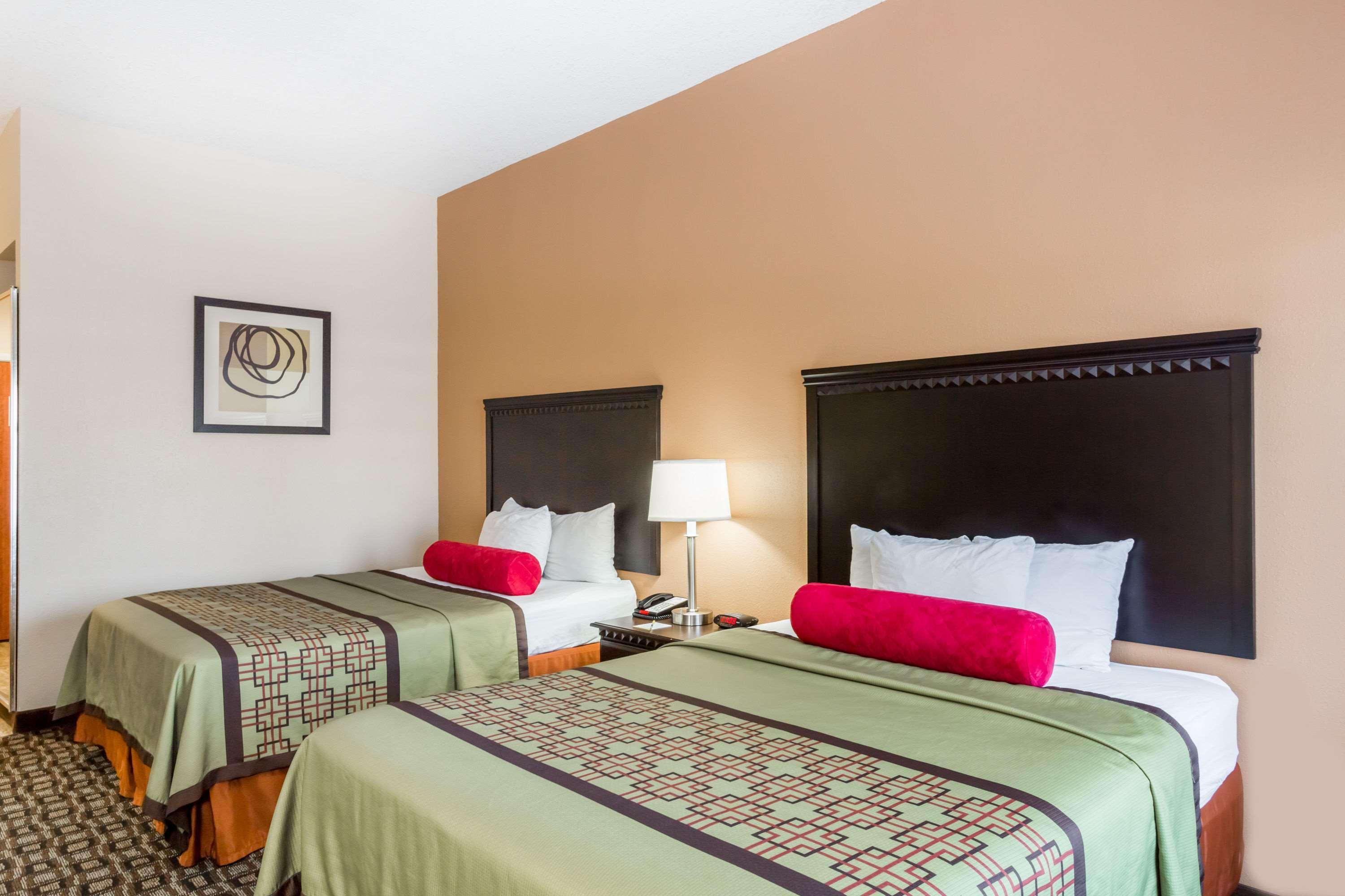 Days Inn & Suites By Wyndham Savannah North I-95 Порт Уэнтворт Экстерьер фото