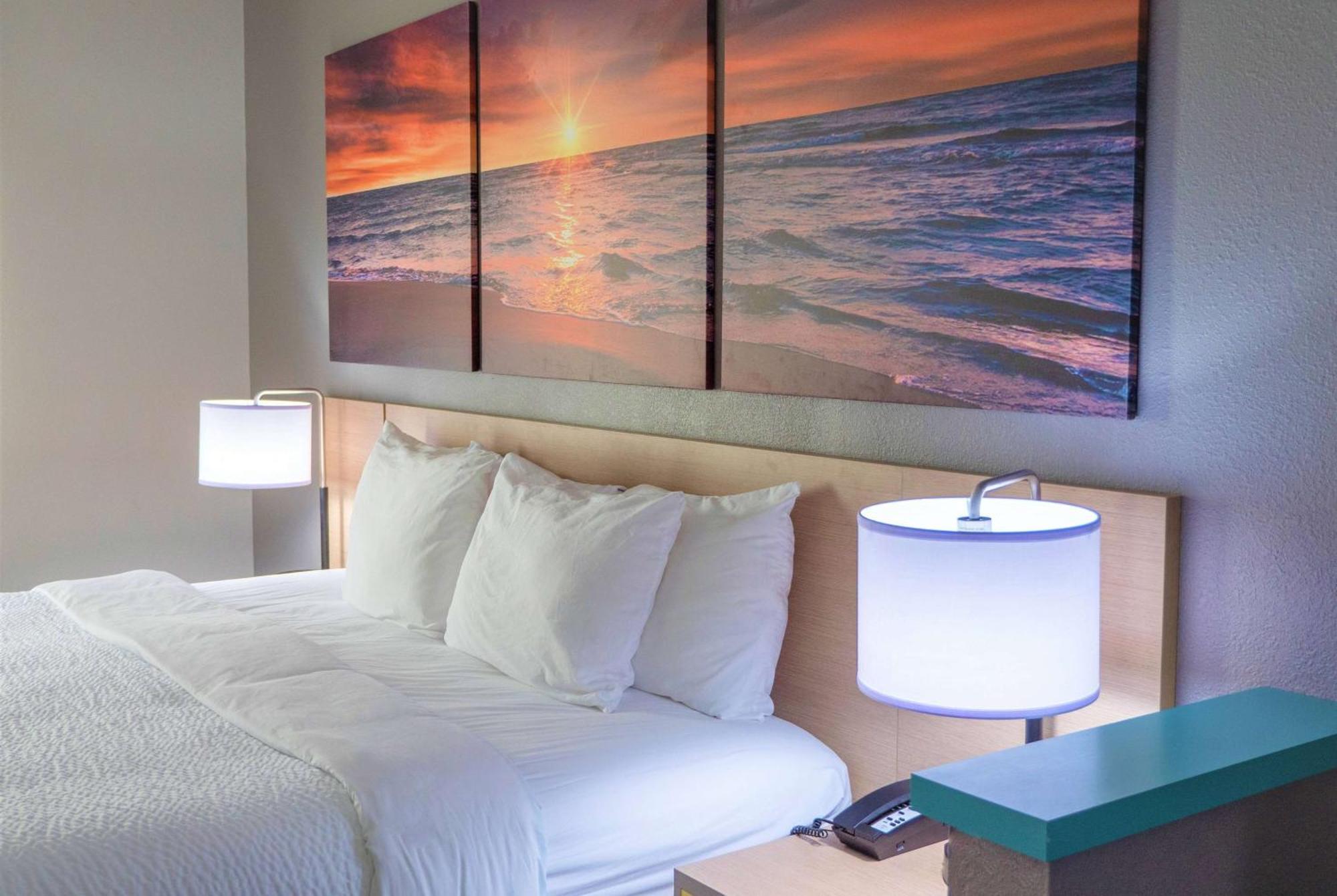 Days Inn & Suites By Wyndham Savannah North I-95 Порт Уэнтворт Экстерьер фото