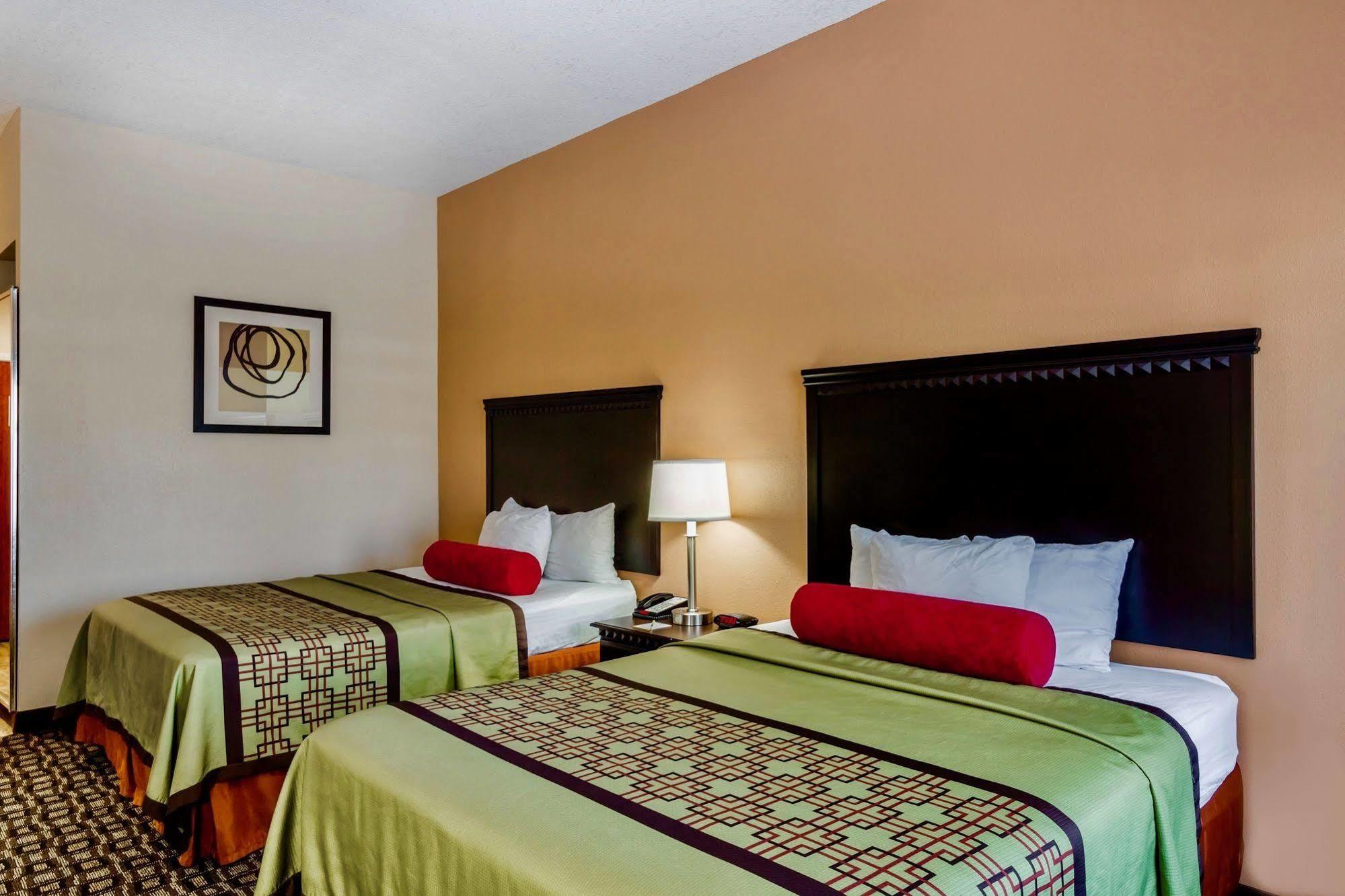 Days Inn & Suites By Wyndham Savannah North I-95 Порт Уэнтворт Экстерьер фото